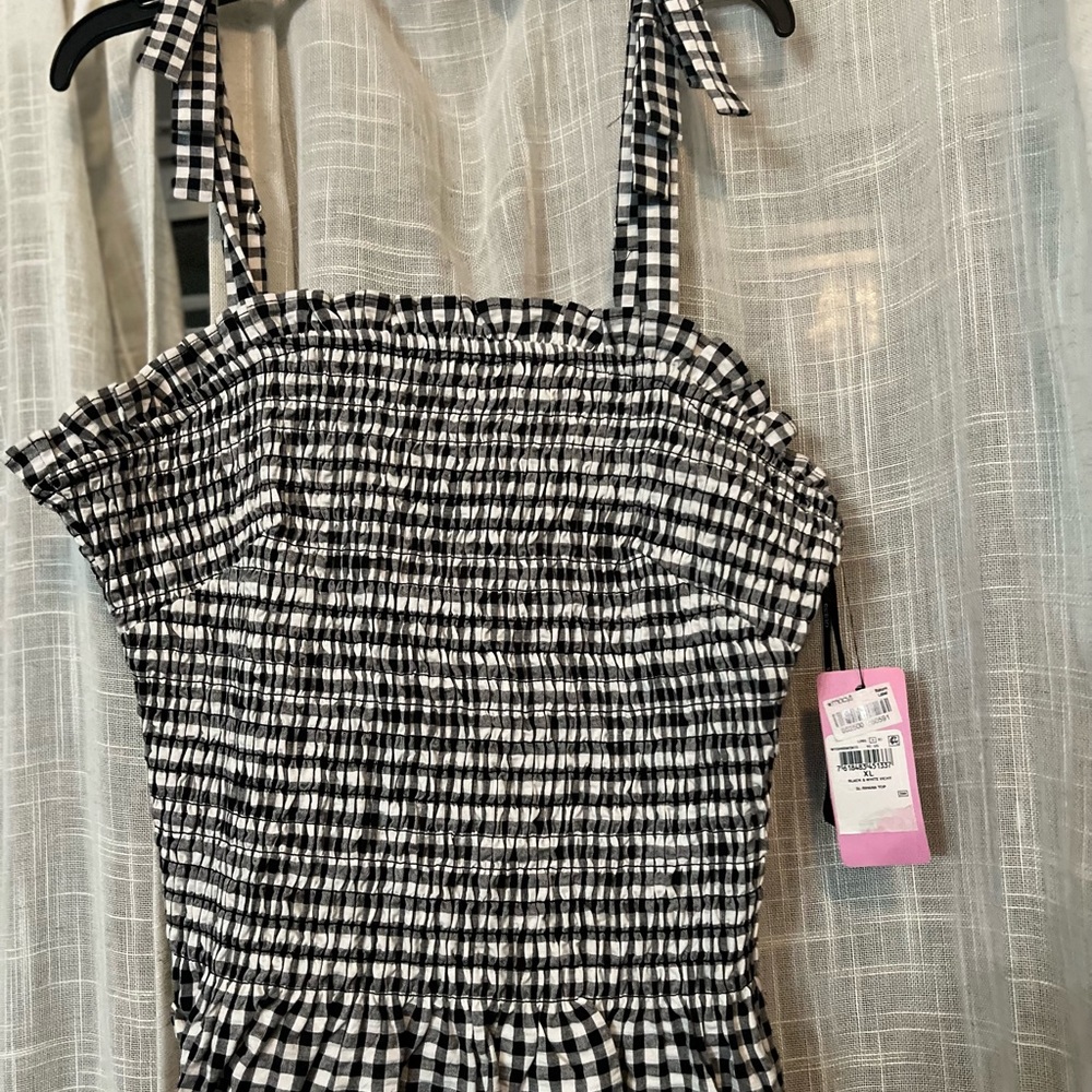 Guess black and white tank top.